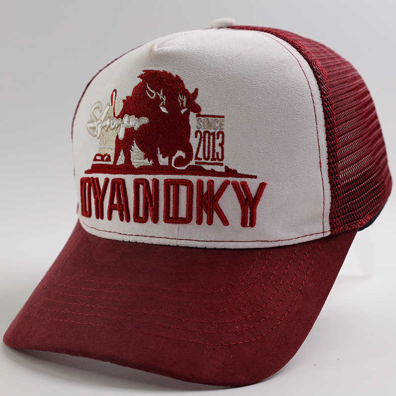 Baseball cap with European style embroidery and multi-color patches, mesh netting on the front, made of 100% cotton, absorbs sweat and is breathable.