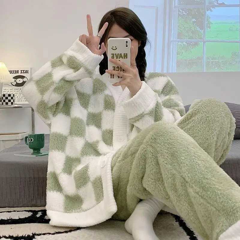 Checkered Velvet Padded Simple Sleepwear Winter Womens Pajamas French Style Home Clothes Set Warm Pijama Can Be Worn Outside Z250925
