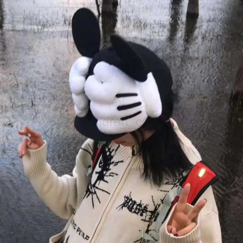 Disney Anime Mickey Plush Hat Kawaii Girl Baseball Cap Ins Cap Portable Versatile Decorate Cartoon Surrounding Gift Wholesale H250926