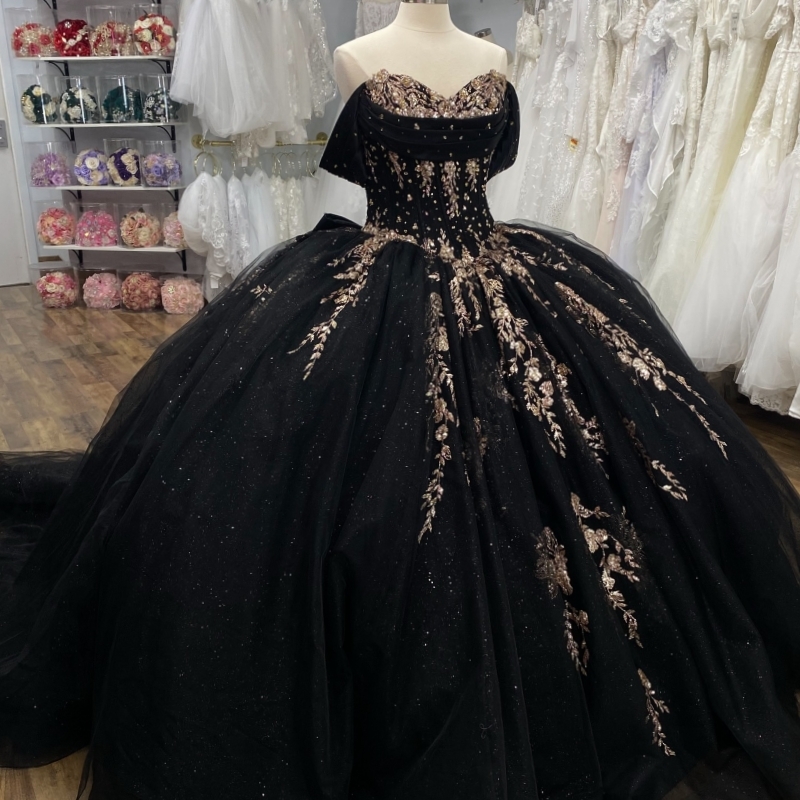 Black Shiny Quinceanera Dresses Off The Shoulder Gold Applique Lace Beading Crystal Bow Corset Tull Party Birthday Sweet 16 Dress Vestidos 15 De Anos