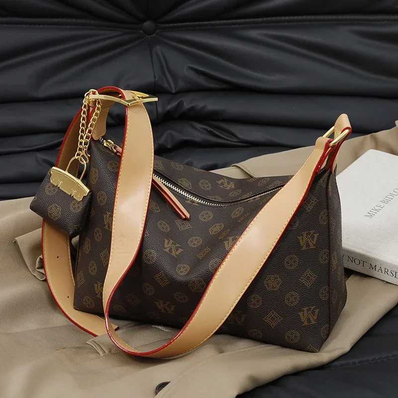 Classic Designer Crossbody Bag For Women Elegant Leather Shoulder Handbag Luxury Tote Purse Ladies Stylish Messenger BagW250926