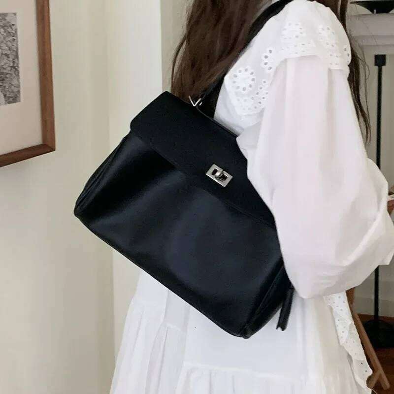 Women's New Trendy Korean Niche Handbag Large Capacity Stylish Underarm Quality Feeling Cross-border Trade Bag