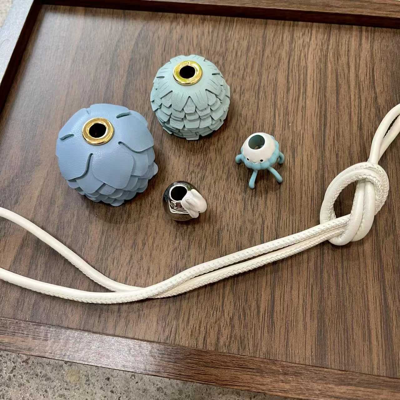 Luxurious Premium DIY Leather Bag Charm Handcrafted Sheepskin Animal Beads Keyring for Womens Purse Backpack D250926