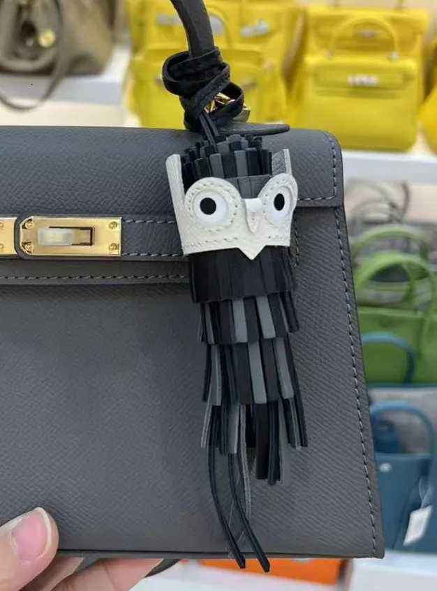 Luxurious 8 Colors Real Leather Lovely Owl Pendant Bag Charm Animal Hanging Decoration Ornament For Handbag Backpack Car Purse Key Chain5 D250926