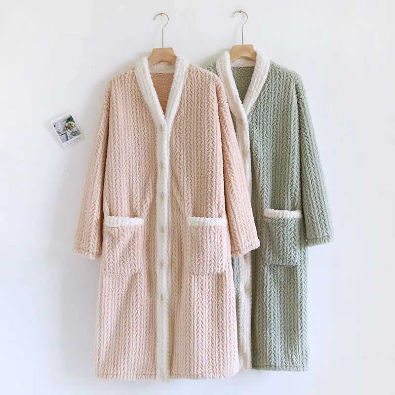 Coral Velvet Warm Sleepwear Home Clothes Autumn Winter Flannel Bathrobe For Women Thick Long Sleeved Night Long Robe Female Z250925