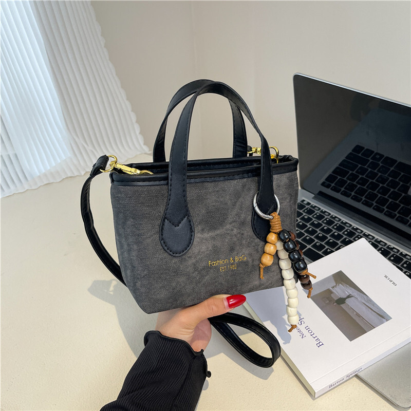 2025 Autumn/Winter Korean New Women's Handbag Fashion Versatile Style bag Trendy Retro Style Shoulder Bag Light Luxury Designer Bag