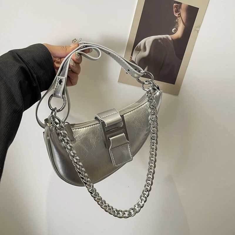 European and American Personalized Crescent Dumpling Bag Womens Bag Chain Single Shoulder Crossbody Bag Z250926