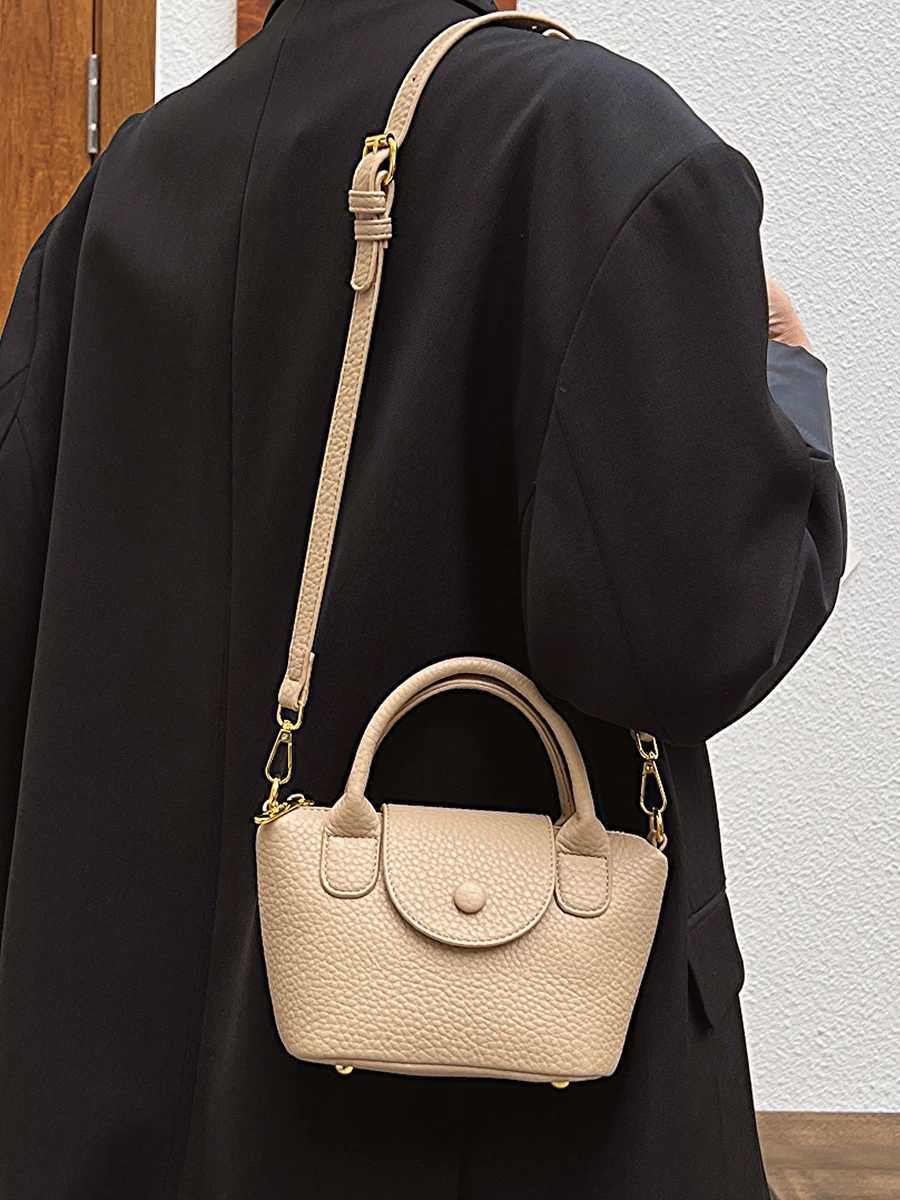 Faionable Color Blo Buet Bag Womens Casual Versatile Handbag Contrast oulder Bag Soft PU Leather Zipper ClosureW250926