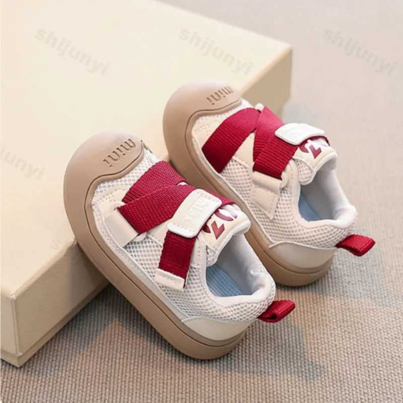 Girls Sneakers Children Cfortable Lightweight Letter Tennis Casual Mesh Breathable Non Slip Outdoor Walking Shoes Y250926 XJ260303