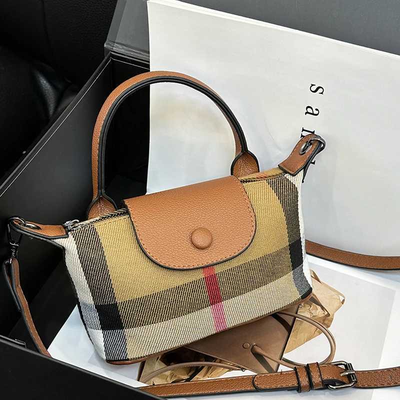 Luxury Designer Ladies Messenger Bag Genuine Leather Elegant Shoulder Bag Popular Classic For Everyday Use HandbagsW250926