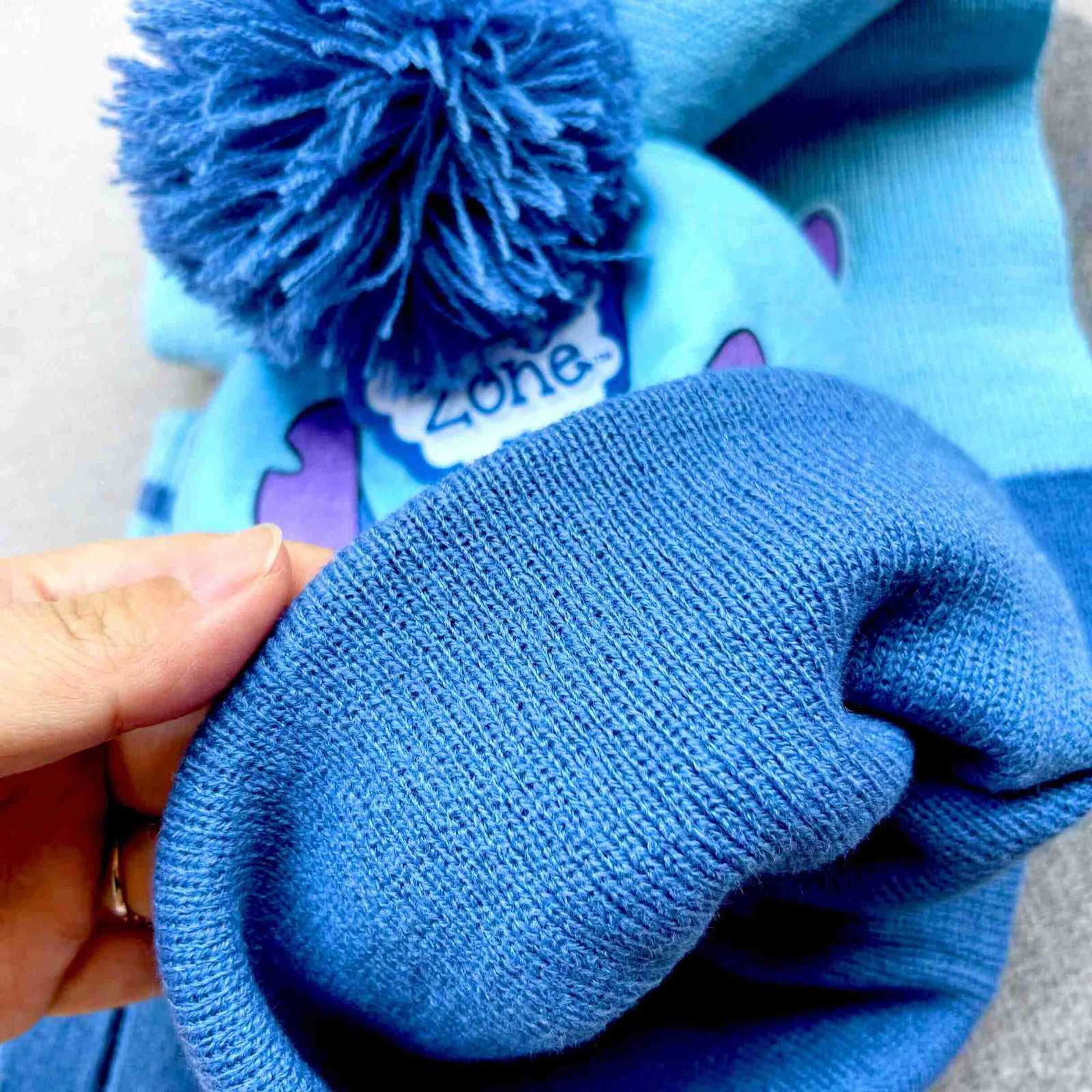 Disney 38Years New Autumn Winter Children Stitch Cartoon Scarf Hat Glove Warm knitted hat Boy Girl Cap Child Christmas Hat H250926