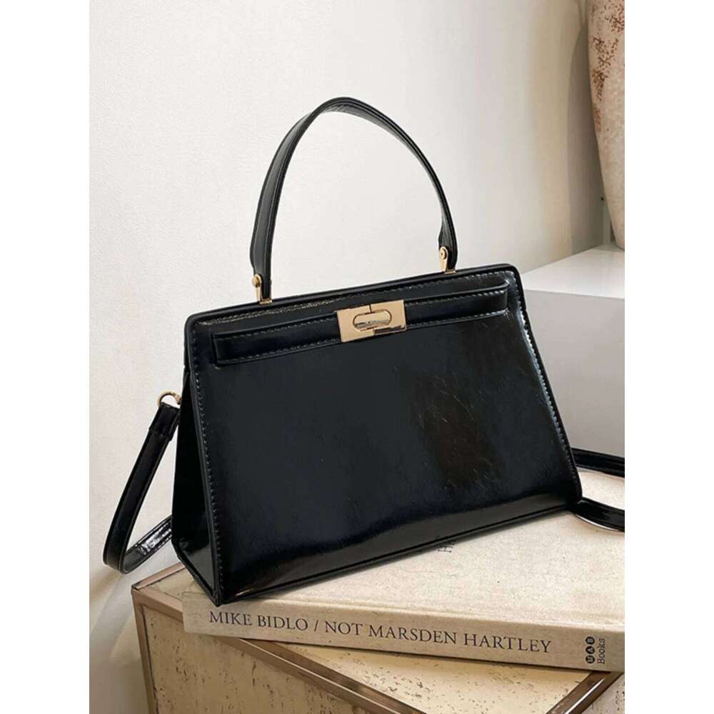 Casual Commuter Women's New Light oulder Crossbody Bag Red Wedding Bride Daily Use Simple Faion Handbag