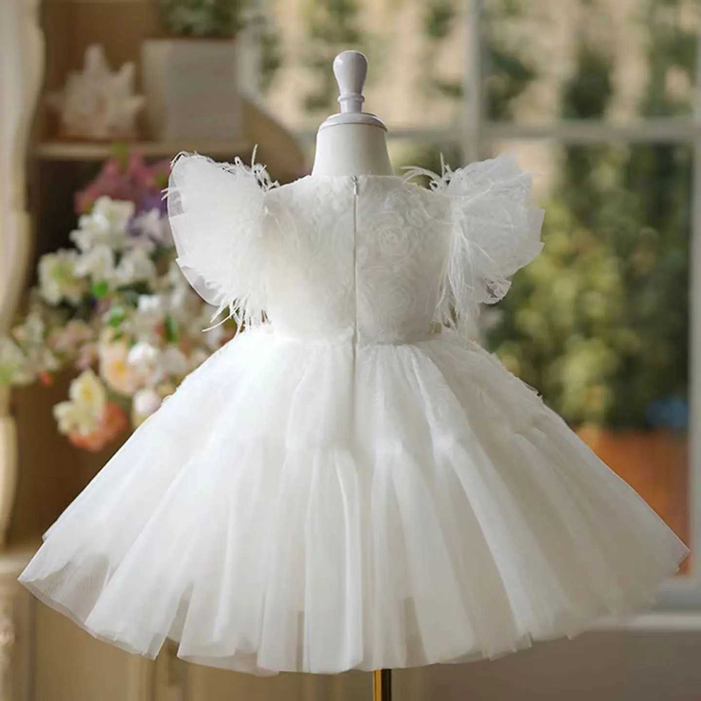 Jill J450 Elegant White Feathers Flower Girl Dress Puffy Sleeve Kids Princess Birthday Wedding Party Children Holiday Gown Z250926