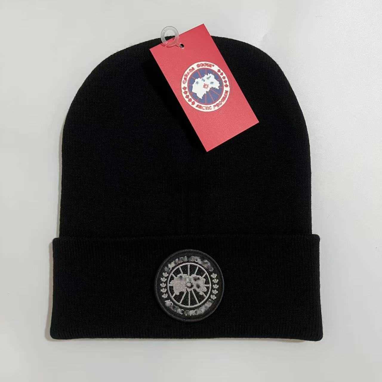 Winter Unisex Embroidered Fine Texture Hat Trendy Simple Knitted Hat Outdoor Warmth Coldproof Pullover Hat H250925