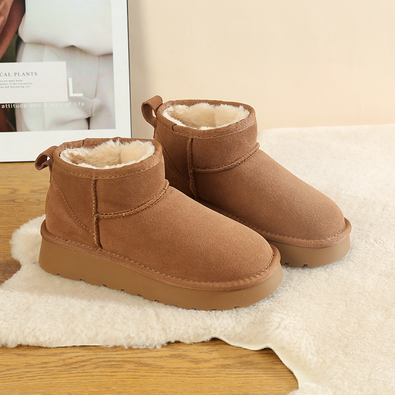 CE designer shoes Free shipping oxhide affordable luxury Winter anti slip snow boots with thick plush cotton shoes Fade-resistant yellow