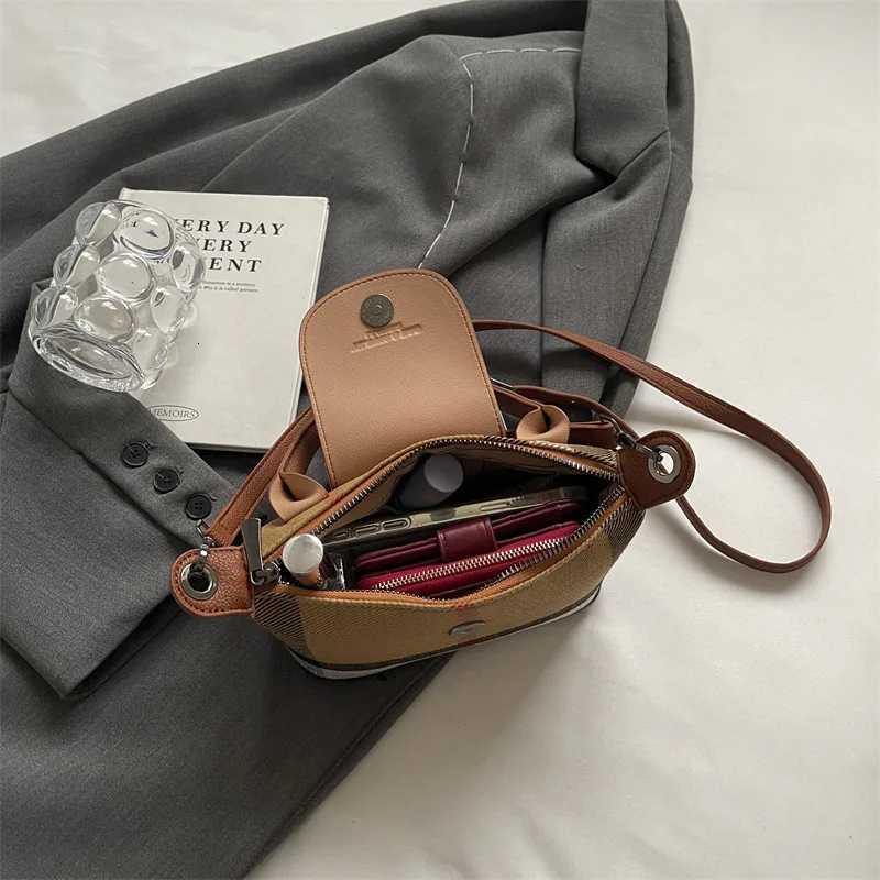 Dumpling Purses and Handbags Women Clutch Bag Lightweight Underarm Commute Storage Small Bag Girls Shoulder Crossbody BagsW250926