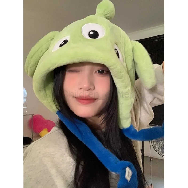 Disney Alien Cartoon Animation Peripheral Winter Cute Girly Heart Versatile Plush Outdoor Antifreeze Ear Hat Best Friend Gift H250926