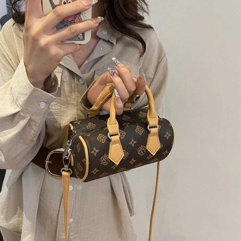 Womens Crochet Shoulder Bag Bohemian Style Maillard Printing Crossbody Purse For Beach Vacation Shopping Commuting FashionW250926