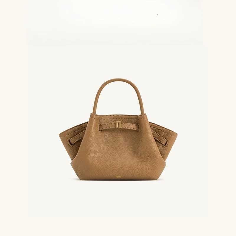 2025 new highquality dumpling bag large portable womens messenger bagW250926