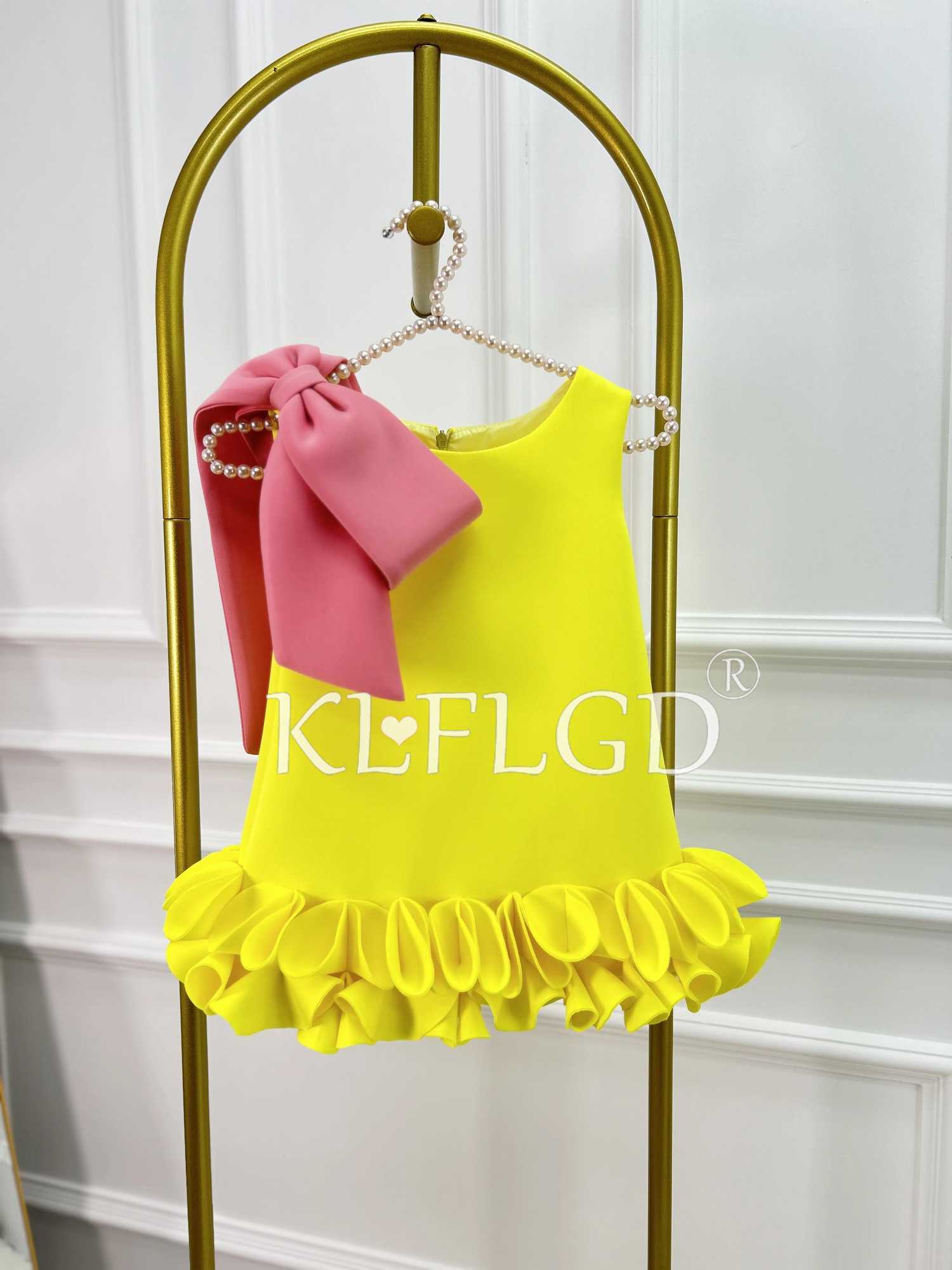 KLFLGD Gorgeous and exquisite beauty pageant dress yellow sleeveless one year old bow girl dress girl wedding dress Z250926