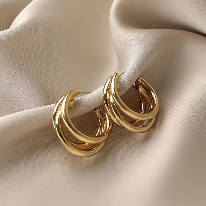 Tiny Metal Stud Earrings for Women Gold Color Twist Round Earrings Small Unusual Earrings Fashion Jewelry