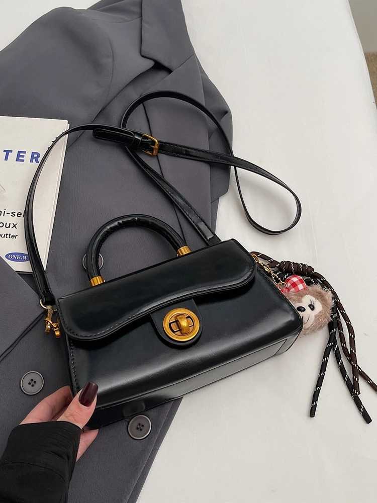 Casual Chic Small Square Bag Womens Crossbody Handbag Versatile Soft PU Leather Faionable Trendy Handbag for Young Women Z250926