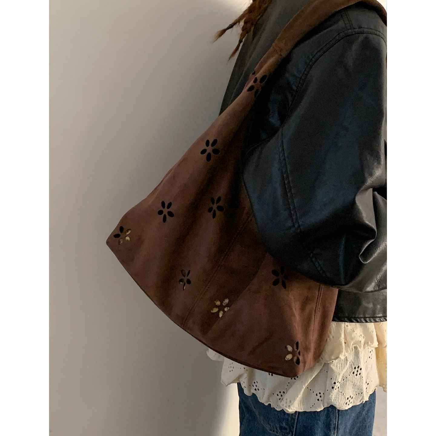 French style large capacity underarm commuting bag with retro and trendy design, autumn new style suede design, hollow handbag, light luxury designer 