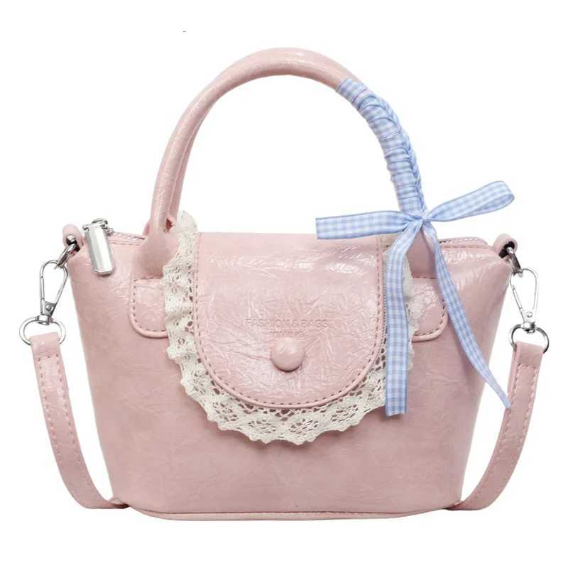 2025 New Designer Hand Carved Shoulder Bag Stylish Textured Crossbody Purse for Women Elegant Handheld Tote FashionableW250926