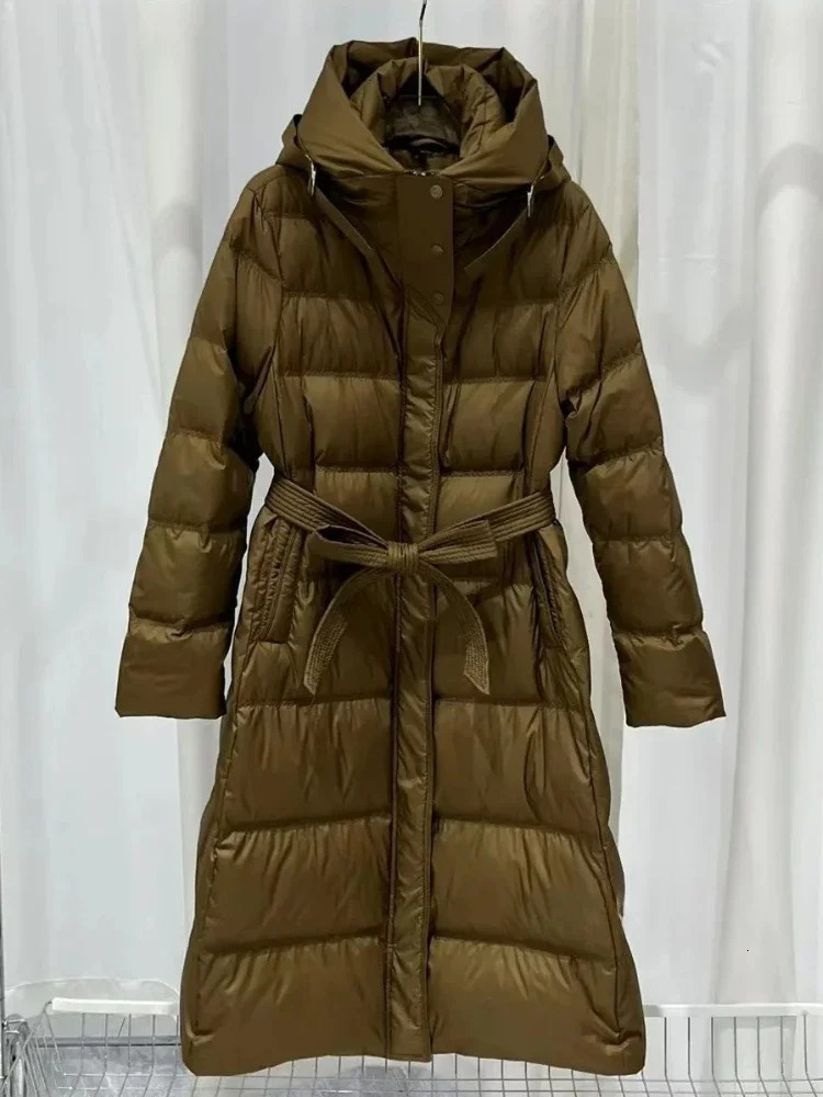 Fashionable Autumn Winter 2025 Winter Women Thick White Duck Down Jacket Female Long Hooded Puffer Coat Ladies Outerwear 250917