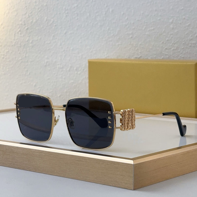 New Fashion Design Square Sunglasses Fashion Womens Sunglasses LW40669 Metal Frame Gradient Lens Glasses Holiday Show High Street Style UV400