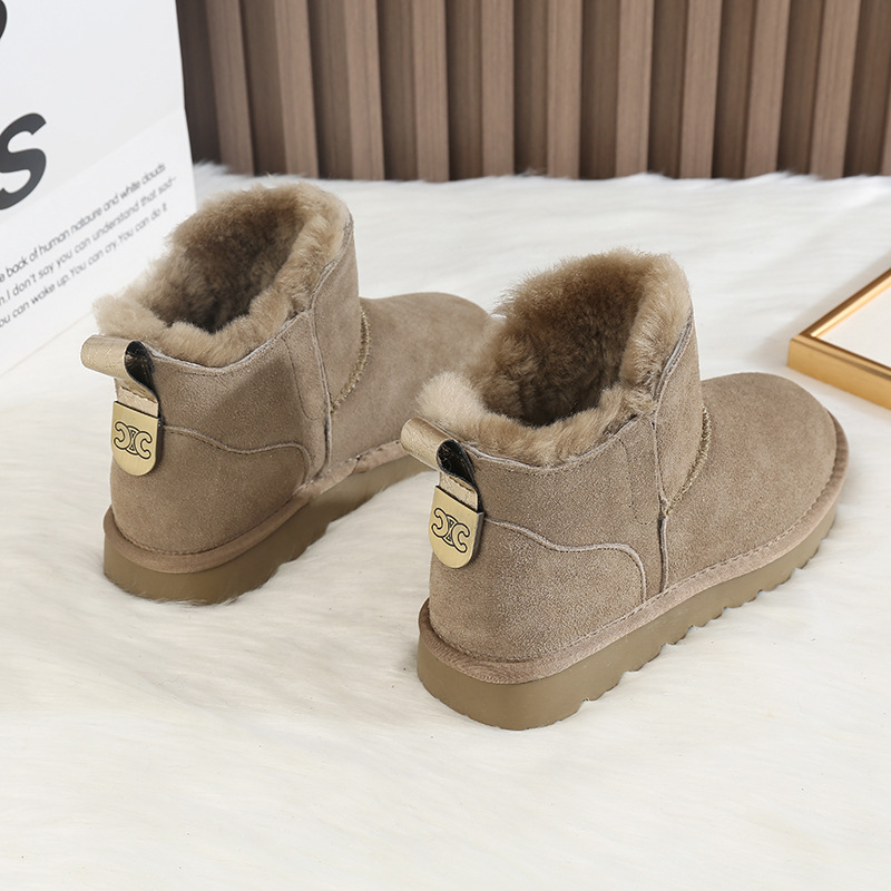 CE designer shoes Free shipping oxhide affordable luxury Winter anti slip snow boots with thick plush cotton shoes Highly attractive white