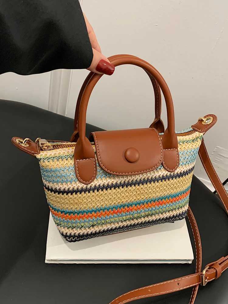 2025 Summer New Sle Womens Buet Bag Casual Simple Beach Crossbody Bag Faionable Woven Handbag PolyesterW250926