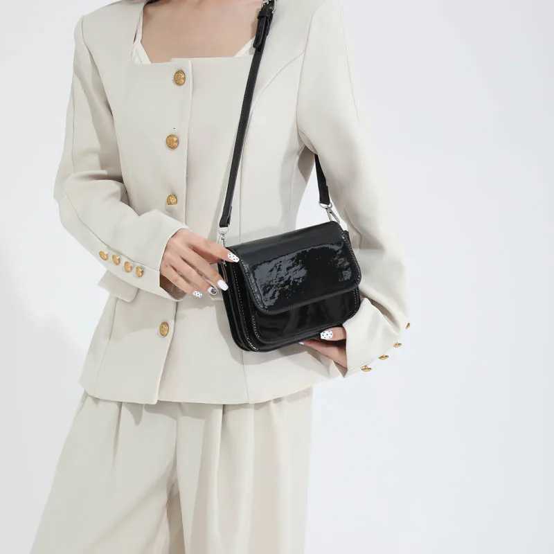 Mini Cute Shoulder Bags for Women 2024 Korean Fashion Trend Design Patent Leather Handbags and Purses Y2K Silver Crossbody Bag Z250926