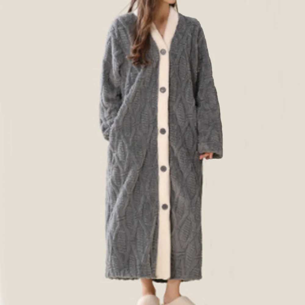 2025 Autumn and Winter New Cotton Velvet Home Robe Vneck Casual Soft Longsleeved Warm and Comfortable Button Long Nightgowns Z250925