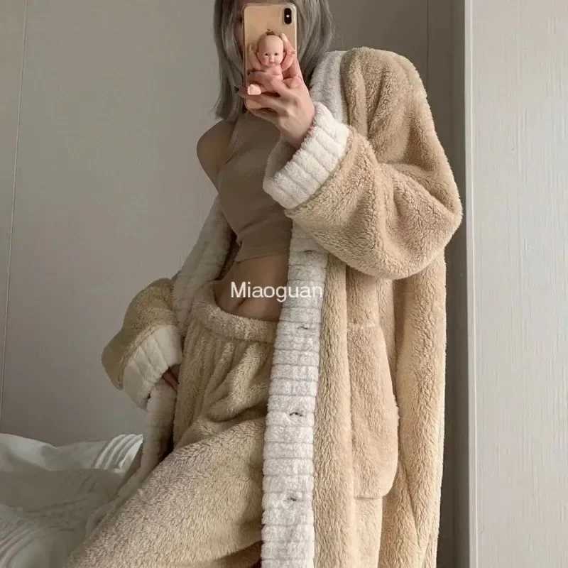 Autumn Winter Warm Fleece Pajama Sets Thicken Coral Velvet Nightgowns Sleepshirts and Bottoms Suit Homewear Long Robes for Women Z250925