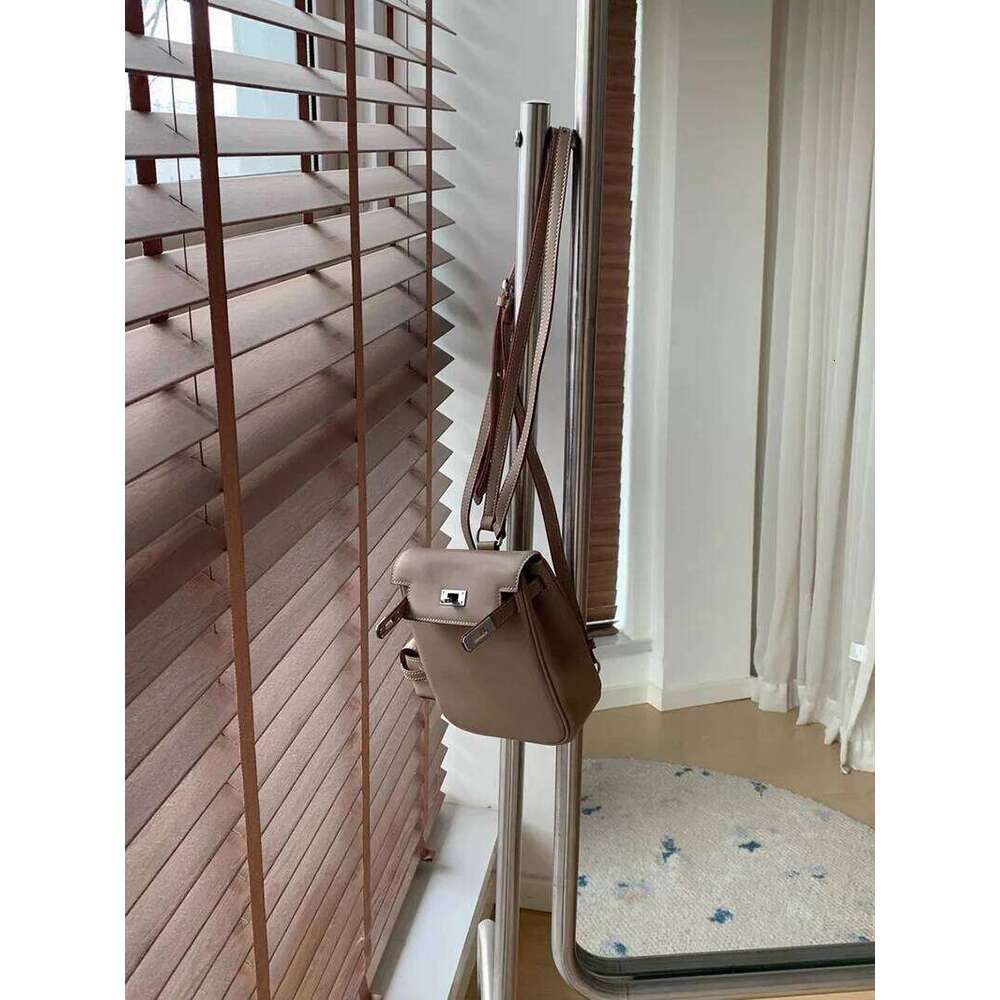 Designer Bags Spring Women's Cute Versatile Bapa Double Oulder Lovely Waste Bag PU Soft Surface Treaent Hot Selling