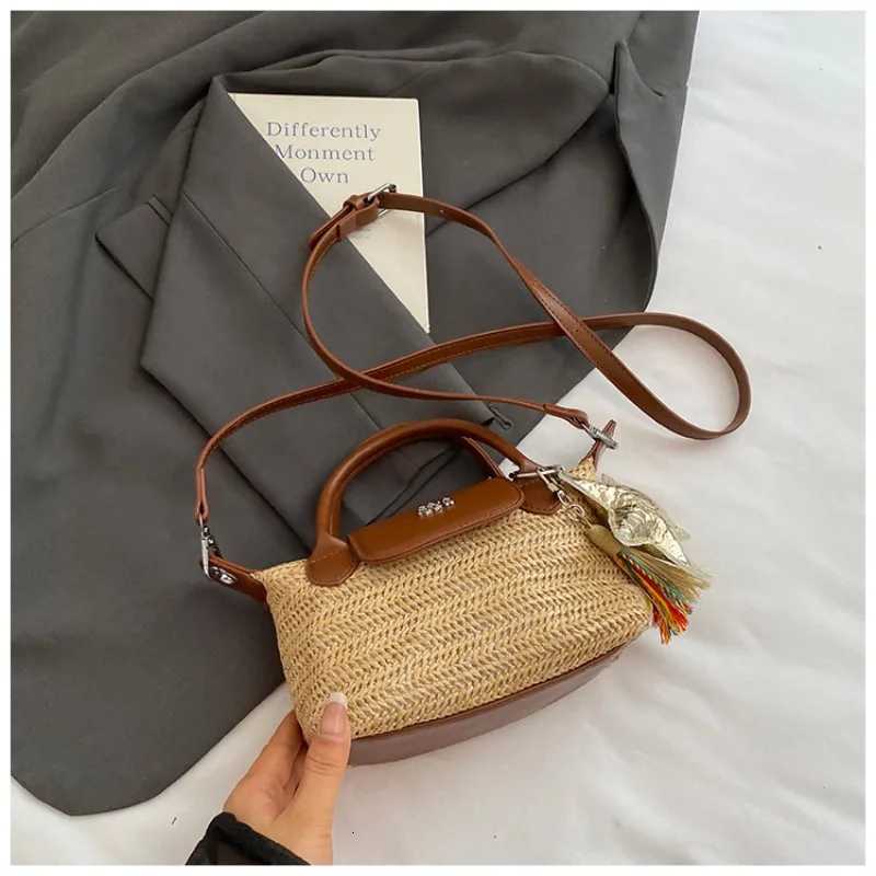 Niche Casual Crossbody Bag with Sleek Style Trendy HighEnd Design for Girls Sweet Retro Daily Outfits Everyday LooksW250926