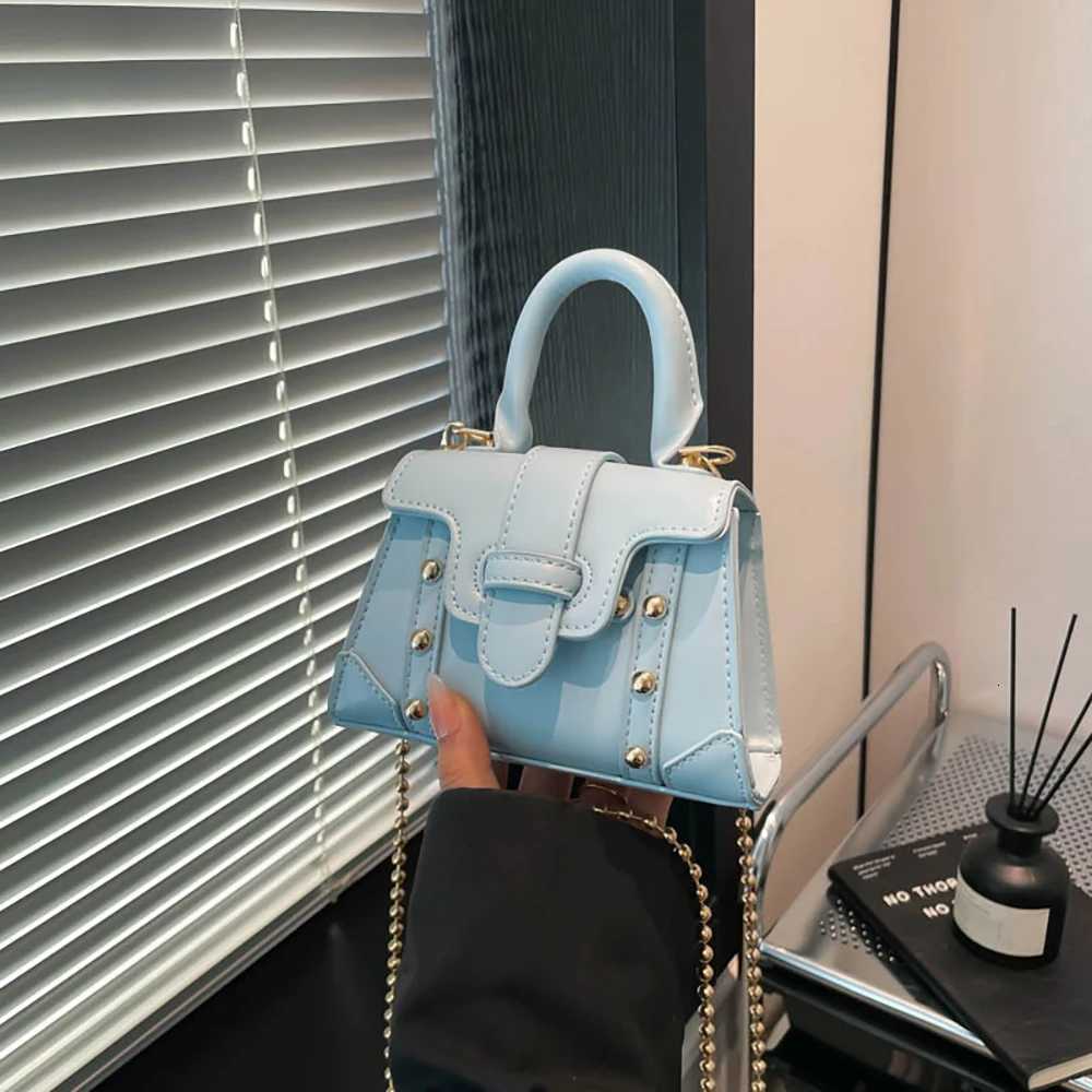Fashion Mini Square Handbag Women Crossbody Bags Pu Leather Rivet Design Flap Shoulder Bags Small Chains Crossbody Lipstick Case Z250926