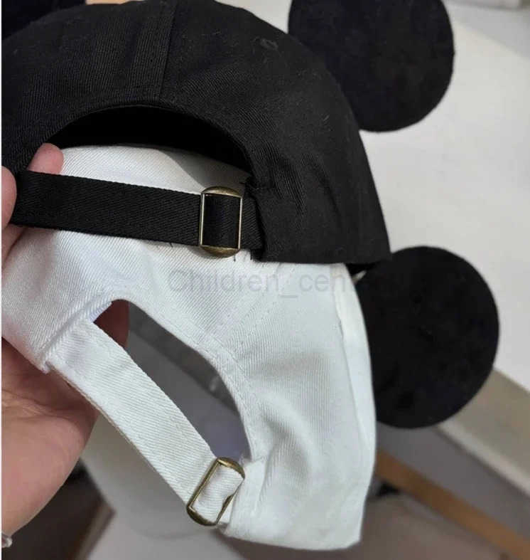 Disney Outdoor Travel and Holiday Sunscreen Sunshading Duck Tongue Cap Men and Women Fashion Leisure Mouse Ears Baseball Cap H250926