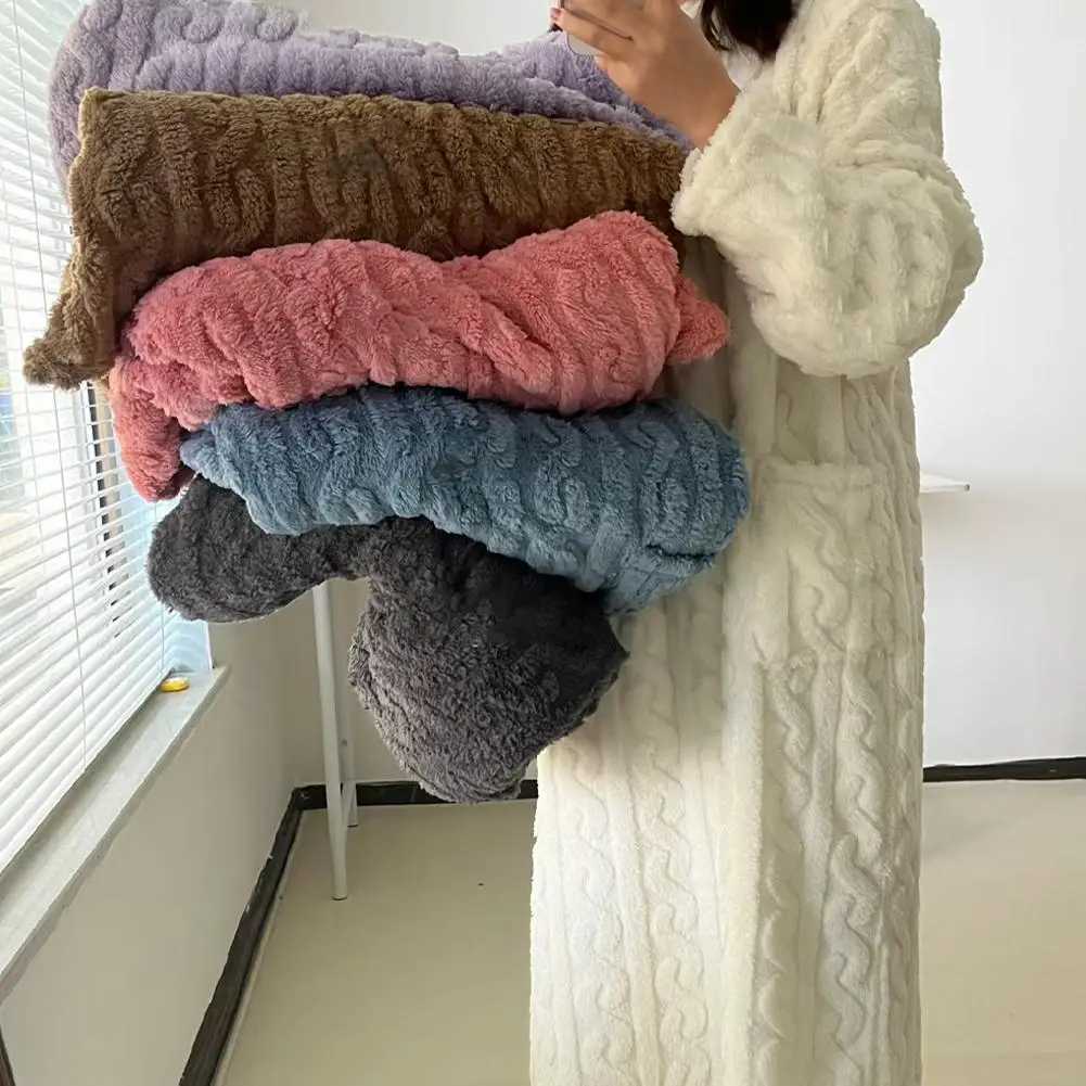 Winter Long Sleeve Flannel Nightgowns Women Loose Double Pocket Solid Sleepwear Jacquard Night Dress Thickened Warm Nightdress Z250925