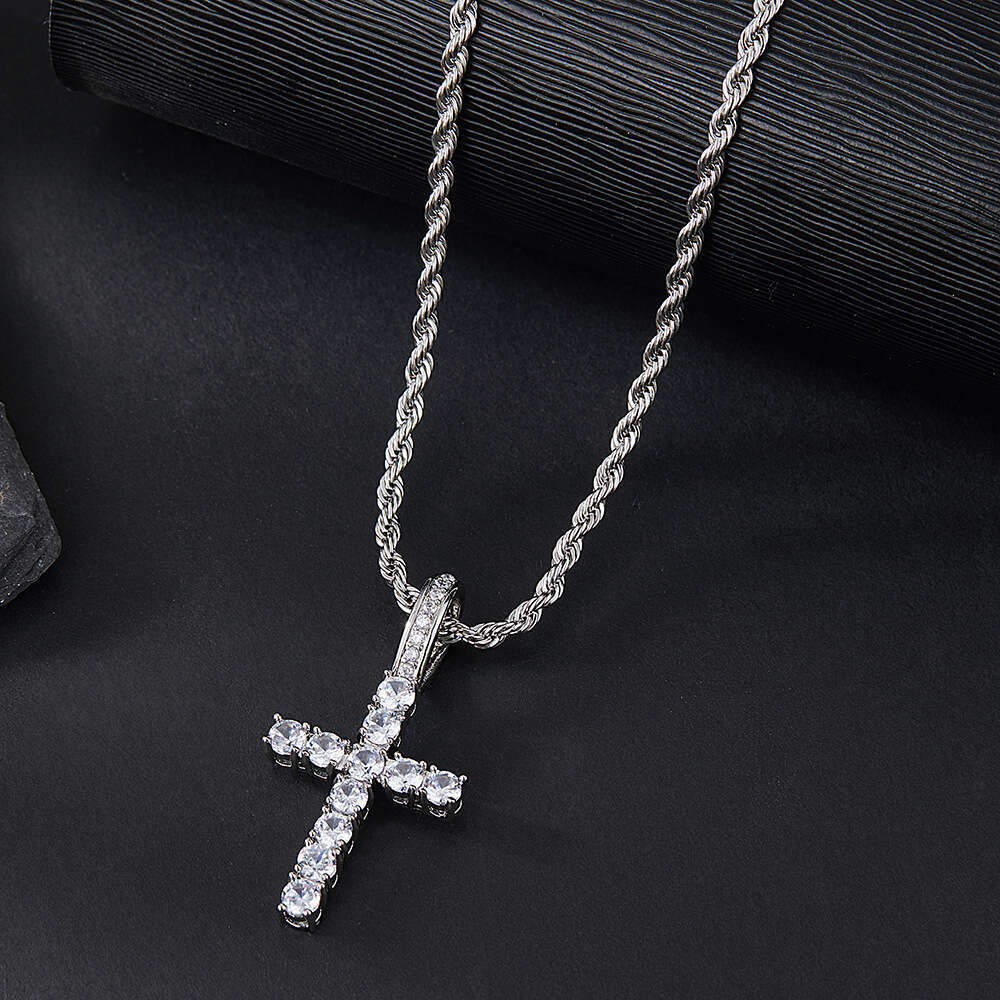 designer Necklace Zircon Cross Necklace for Women Jewelry Small Niche Design Pendant