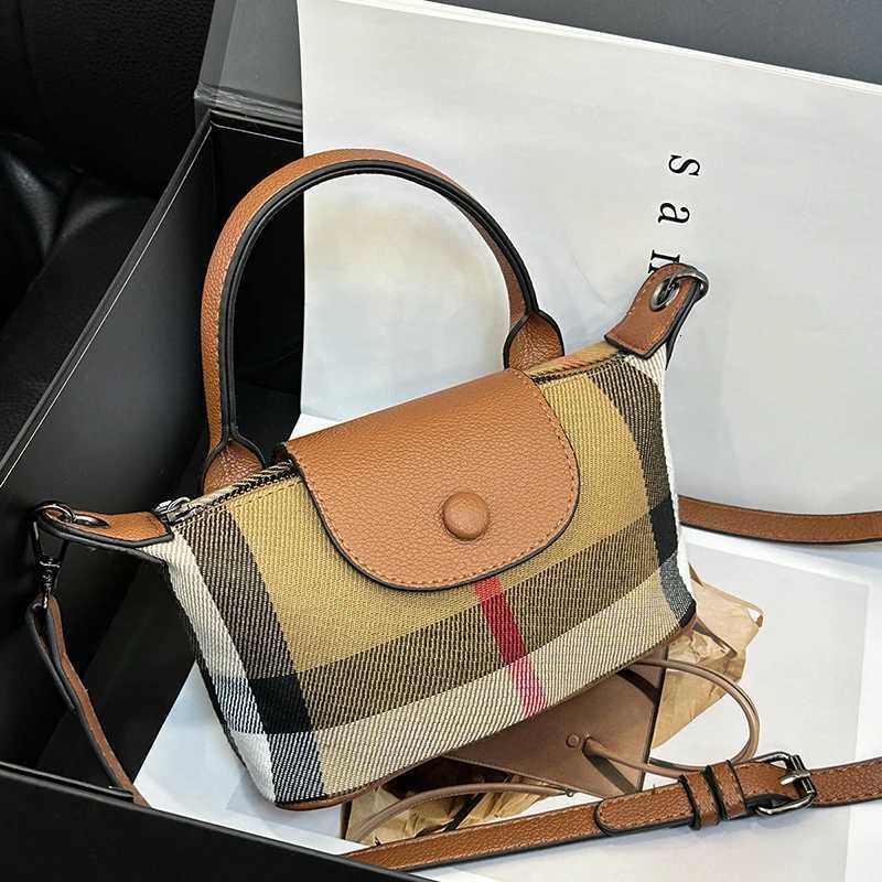 Luxury Designer Ladies Messenger Bag Genuine Leather Elegant Shoulder Bag Popular Classic For Everyday Use HandbagsW250926
