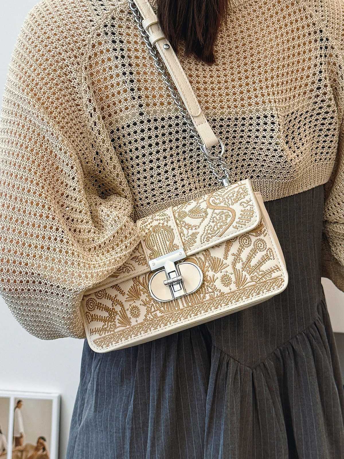 Minority design embroidered bag womens 2024 new fashion chain shoulder bag square bag Z250926