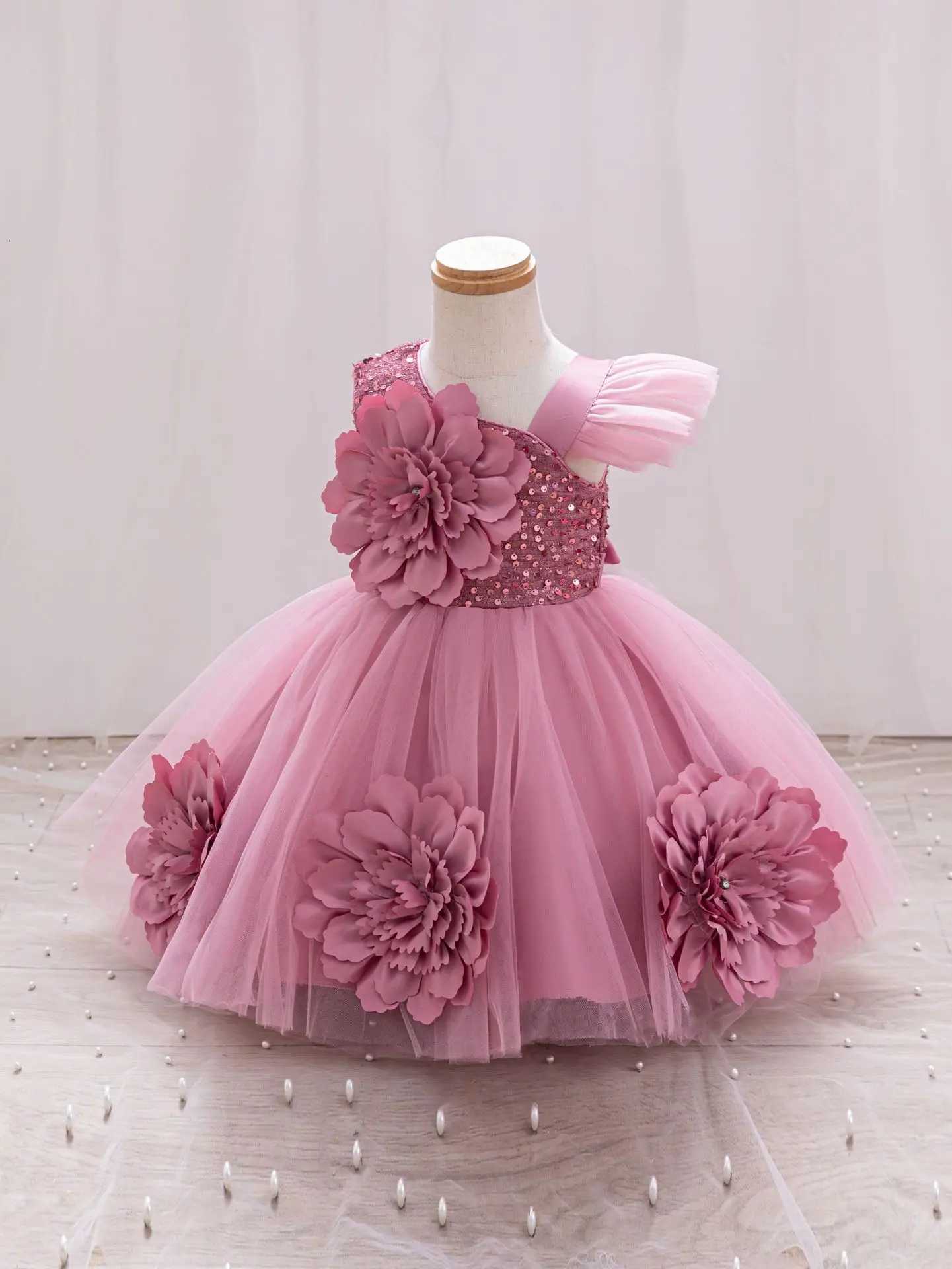 Girls princess dress 15 Y baby Girls wedding sleeveless threedimensional butterfly mesh carnival birthday party evening dress Z250926