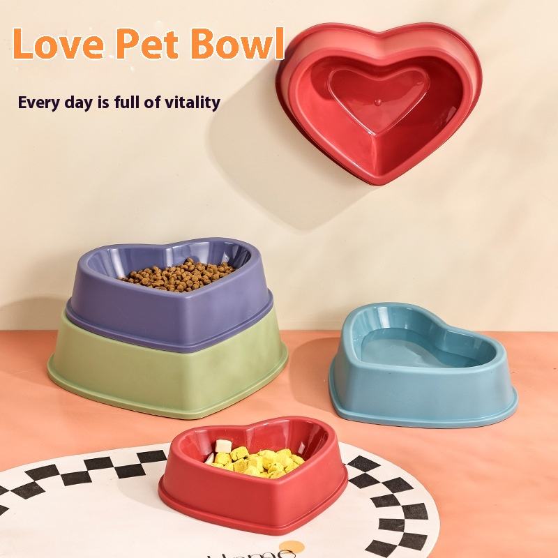 Creative Heart-Shaped Pet Drinking Dish Plastic Dog Cat Food Bowl