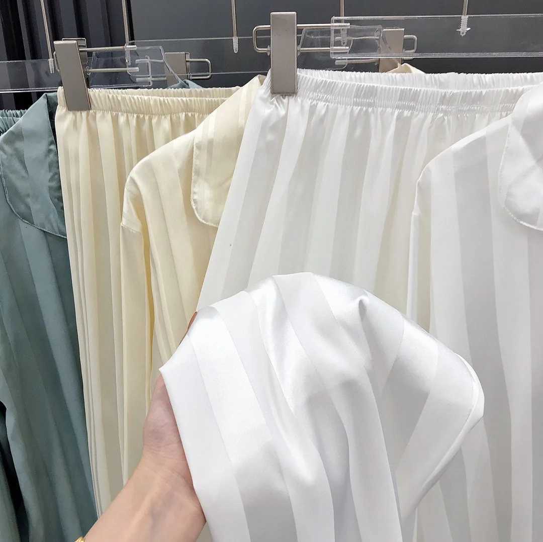 Light Luxury Imitation Silk Pajamas for Women Ice Silk Longsleeved Jacquard Loose Large Size Womens Pajamas Set Home Clothes Z250925