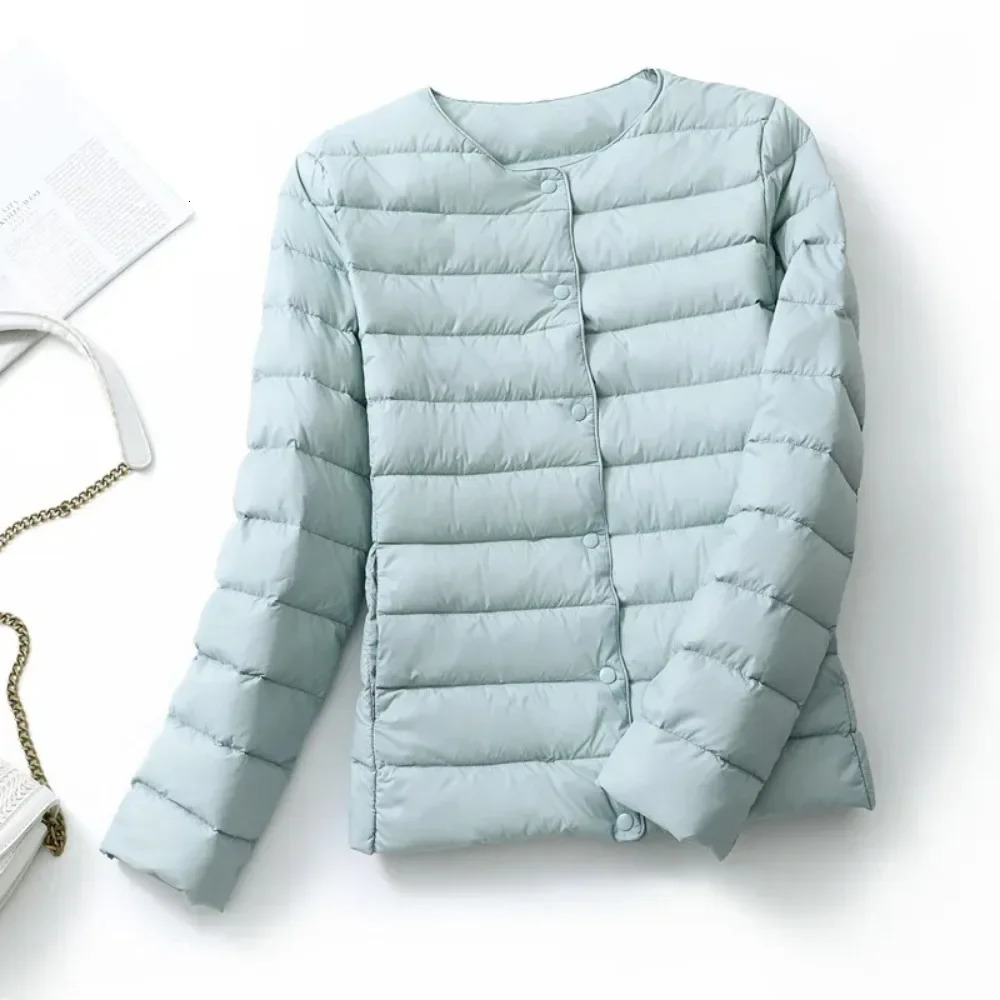 Womens Down Jackets Plus Coats Light Duck Down Jacket Women Matt Fabric Lightweight Coat Warm Female Windbreaker Parka 250917