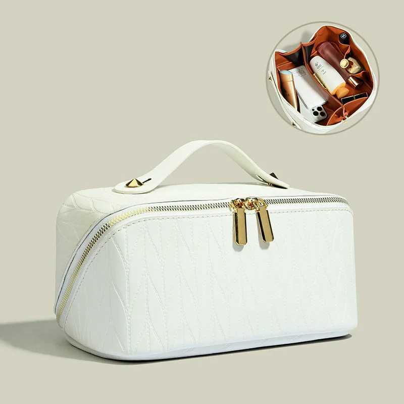 New Womens Cosmetic Bag Portable Storage Bag Large Multifunctional Travel Waterproof Makeup Wash and Storage Cases Geometry J250926