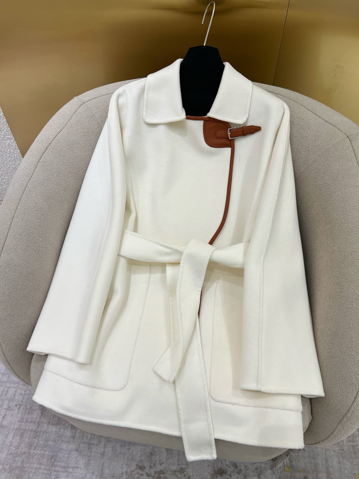 wool coat designer long coat Cashmere and lambskin accessory coat long coat women winter coat women designer coat women Tweed winter coat trench coat