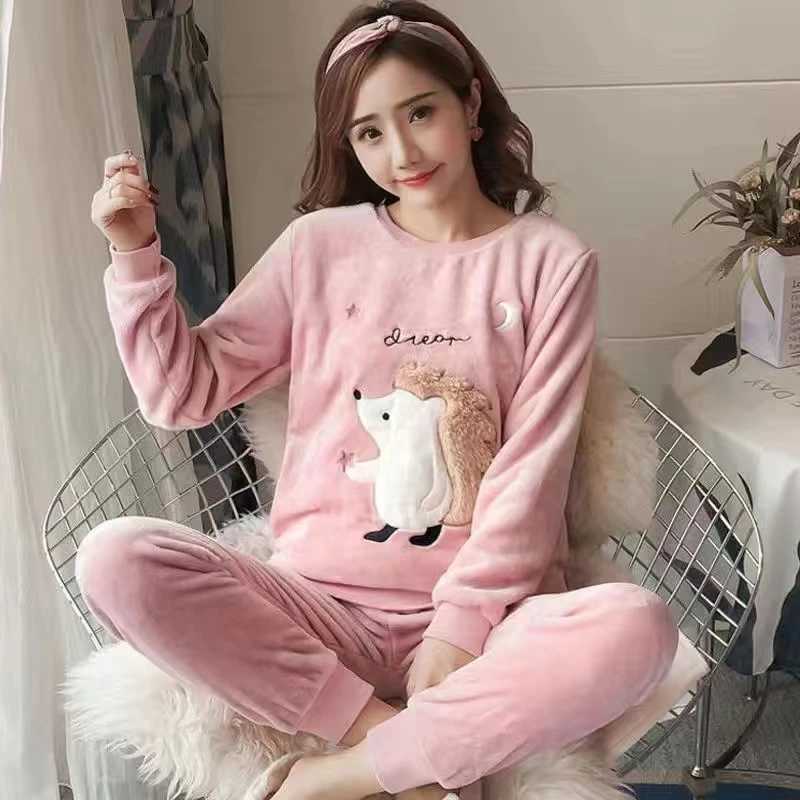 Autumn Winter New Flannel Soft Warm Womens Pajamas Round Neck Long Sleeve Women Two Piece Set Cute Printing Pajama Suit Women Z250925